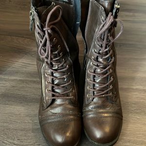 Brown size 8.5 boots